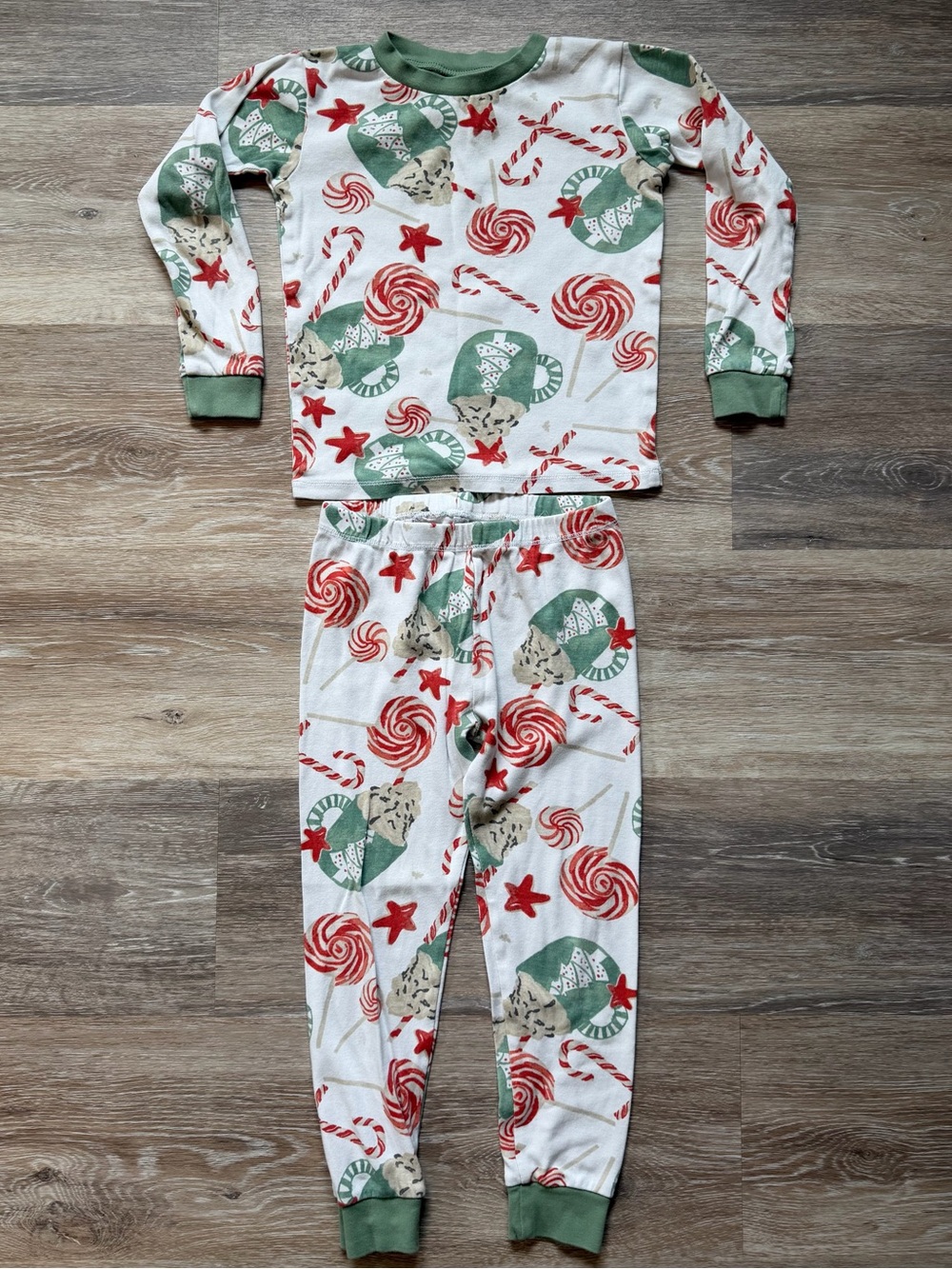 Burt’s Bees Kids. Two-Piece Christmas Sweets Jammies. 5T